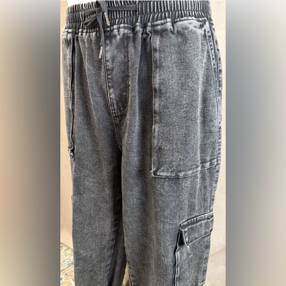 SHEIN Curve Women’s Black Wash Cargo Denim Drawstring Joggers Plus Size 1X - Picture 4 of 9